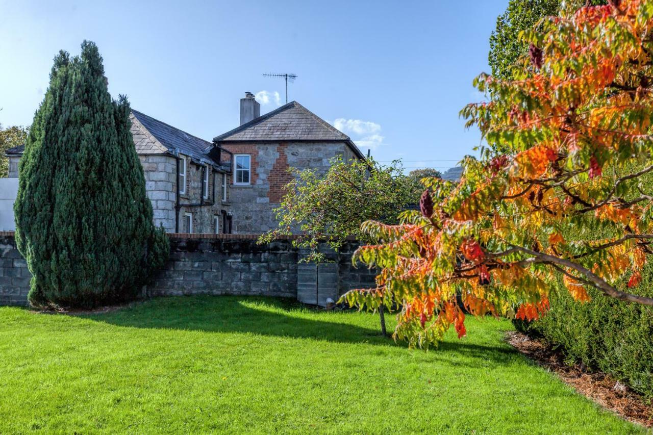 Tintawn House Sandyford Exterior photo